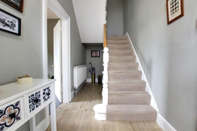 3 bed Semi-Detached for sale Image 9