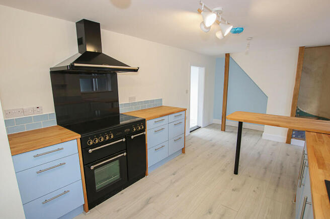 Photo 5