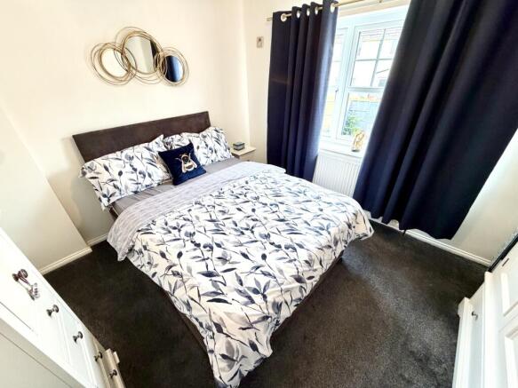 2 bed Semi-Detached for sale Image 6