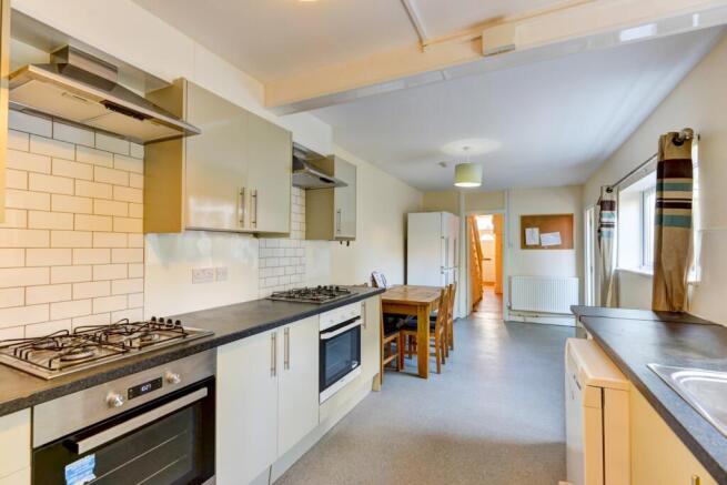 KITCHEN (3)