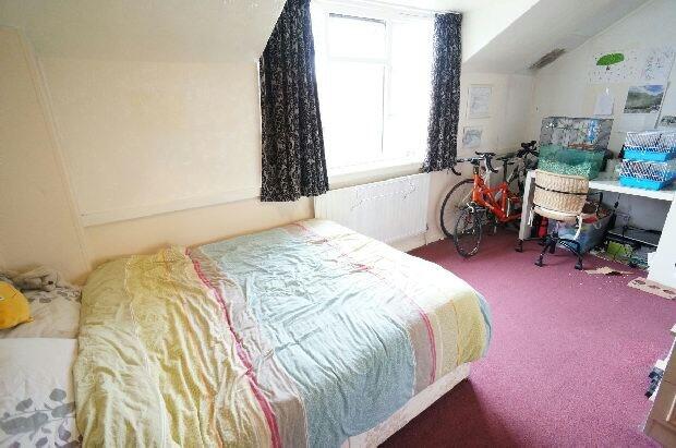 3rd Photo of Bed 1