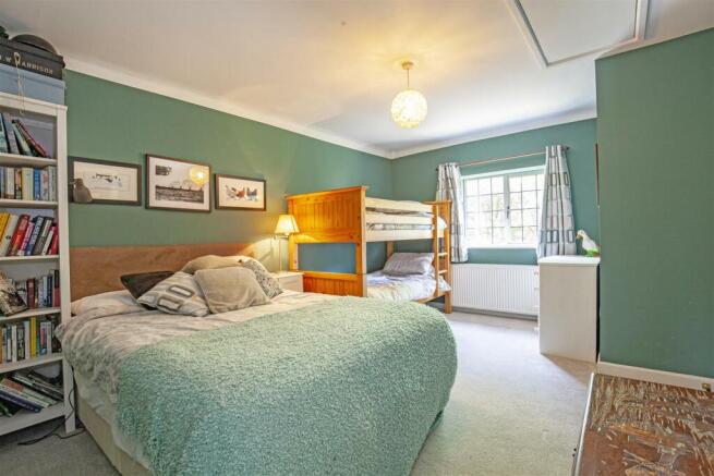 Bedroom 2-1.jpg