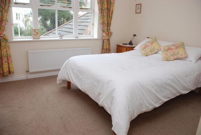 BEDROOM 2