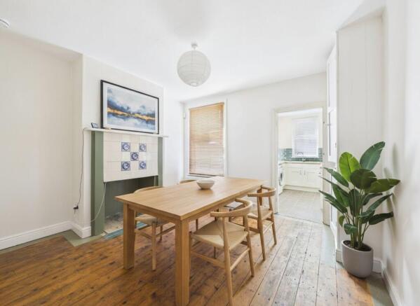 Dining Room (Virtually Furnished)