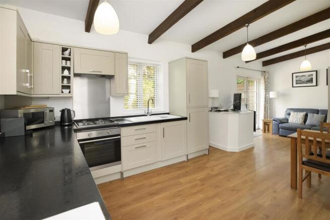Holiday Cottage kitchen