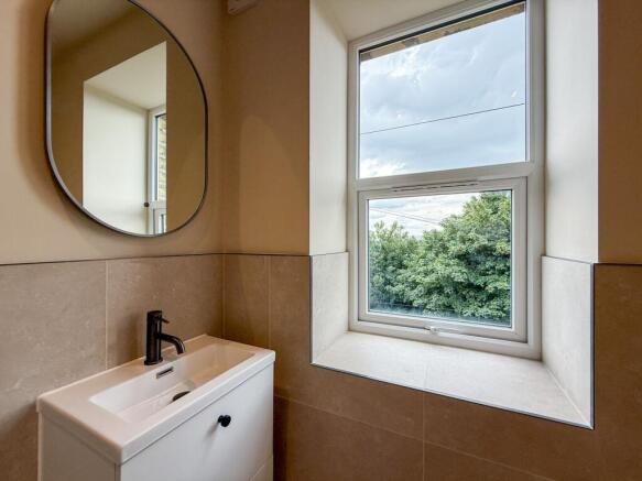 2 bed Maisonette for sale Image 6