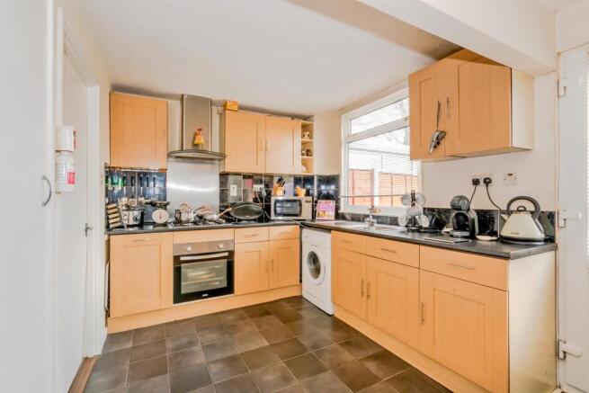 Mossley Close, Walsa