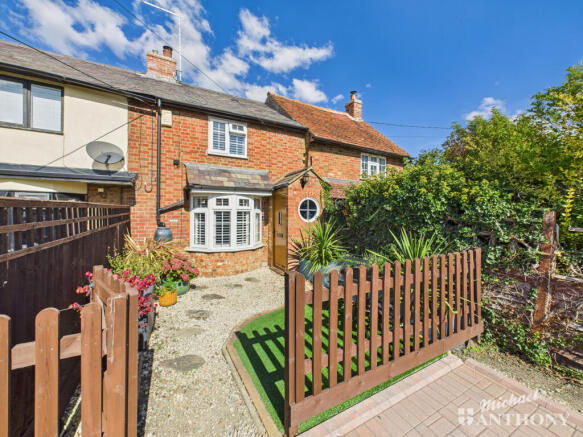 1-bed house on Aylesbury Road, Bierton, £265,000