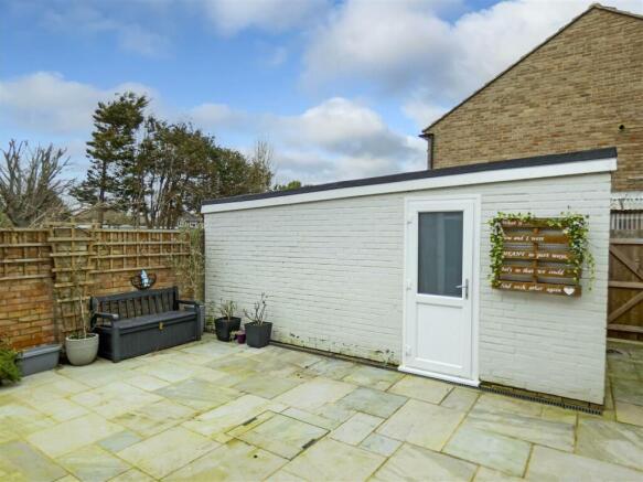 Garden/Garage
