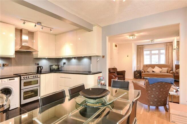 Kitchen / Living