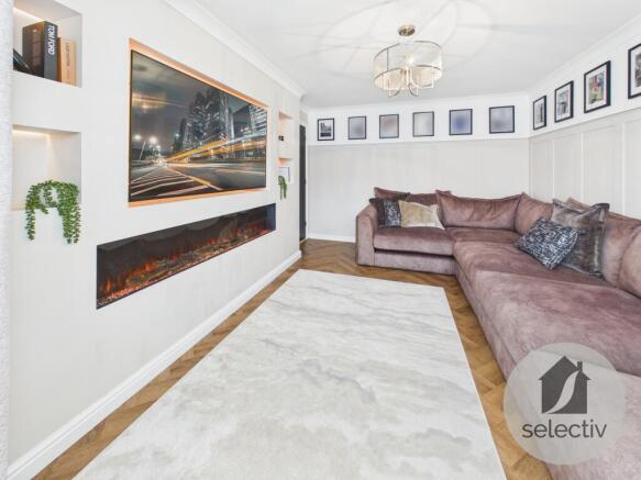 5 bed Detached for sale Image 5