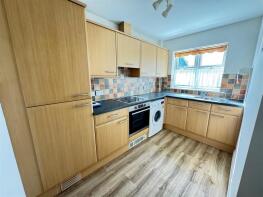 Flat 1, 68 70 Willow Lodge, Hart Road, Thundersley, Benfleet SS7 3PQ