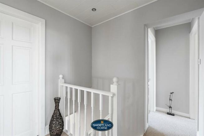 131 Woodside Ave Sth (9 of 21).jpg