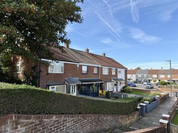 Four Acre Drive, Liverpool photo 5