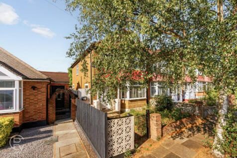 Mayfield Gardens, London, W7