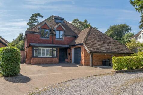 Dodsley Grove, Easebourne, GU29