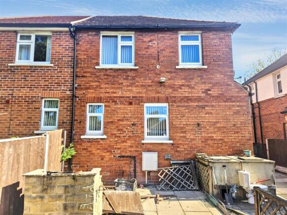 3 bed Semi-Detached for sale Image 11