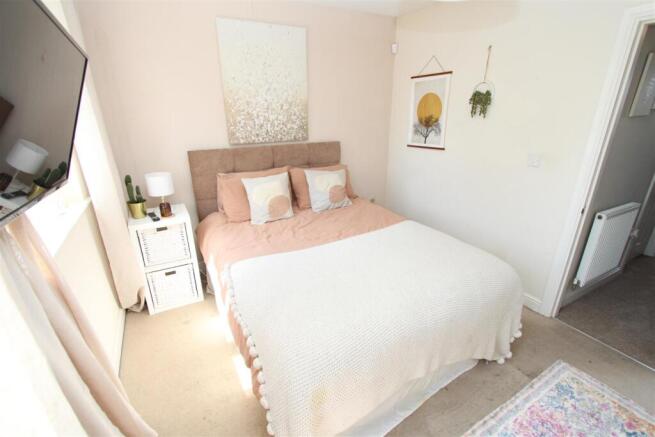 4 bed Town House for sale Image 12
