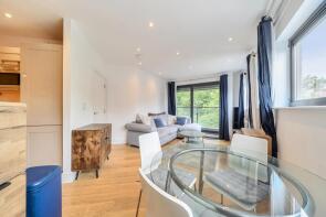 Flat 6, 171, Tower Bridge Road, London SE1 2AW