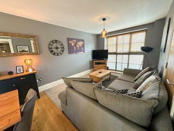 3 bed Terraced for sale Image 9