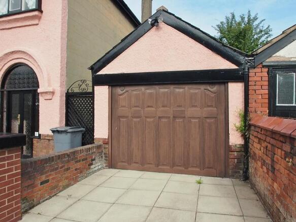 garage