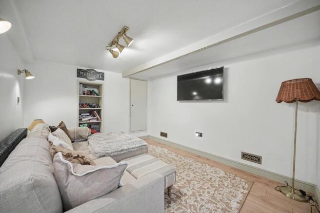 3 bed Cottage for sale Image 12