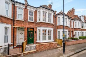 11, Ryedale, London SE22 0QW