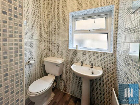2 bed Terraced for sale Image 5