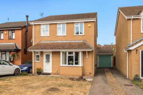 Truro Gardens, Flitwick, MK45
