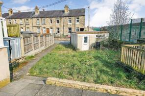26, Leef Street, Moldgreen, Huddersfield HD5 9DF