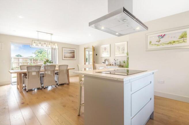 Kitchen/Breakfast Rm