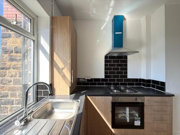3 bed Terraced for sale Image 5