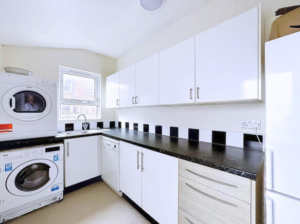 6 bed Terraced for sale Image 4