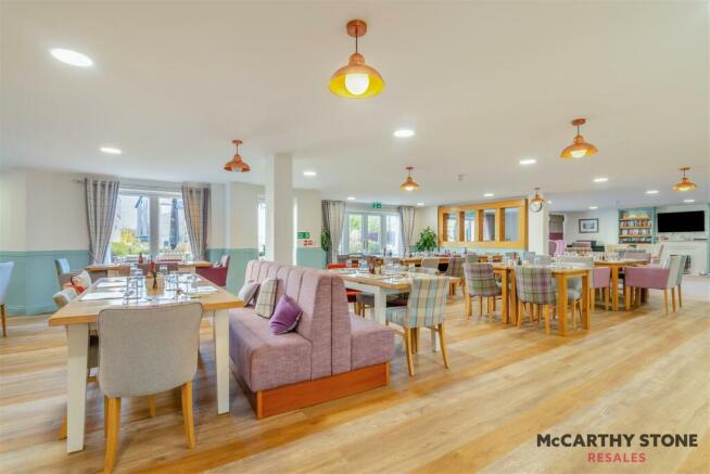 8628071-interior06.jpg