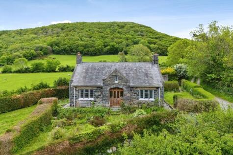 Sunnyside, Abergwyngregyn, Llanfairfechan, Conwy LL33 0LA