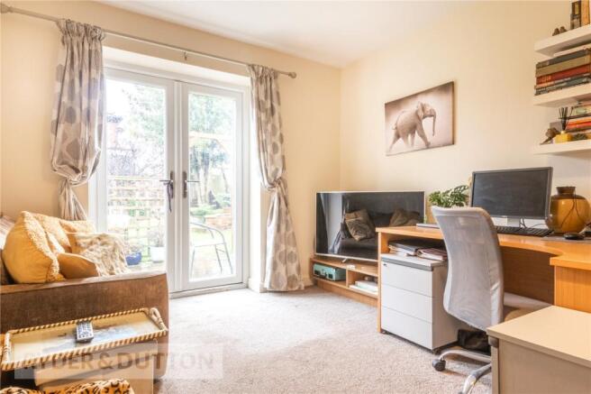Bedroom 5/Office