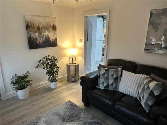Hillside Drive, Kingshurst, Birmingham, West Midlands, B37 photo 4