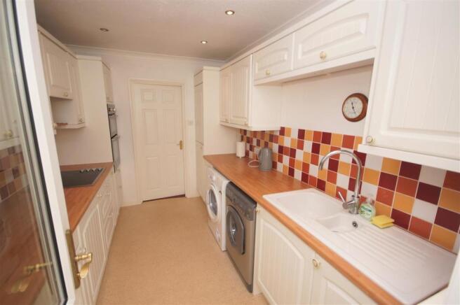 Kitchen.JPG