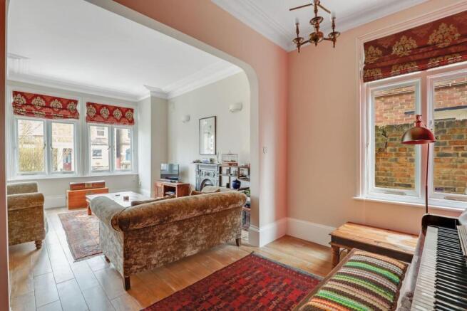 02-8876JHPropWorld- 84 Venner Road - 1-medium.jpg