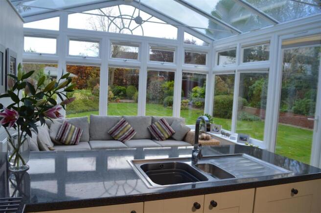 Breakfast Kitchen/Co