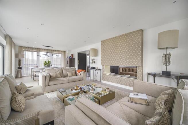 Open plan Lounge and Dining Area