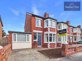 32, Beverley Grove, Blackpool FY4 2BE