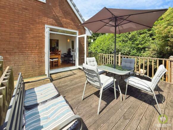 3 bed Semi-Detached for sale Image 9