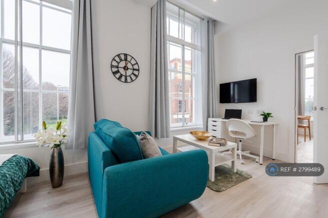 Living/Sleeping Area