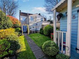1, Mill Cottages, The Mount, Chatham ME4 6BS
