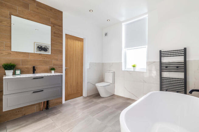 5 bed Terraced to rent Image 5