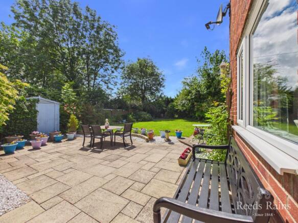4 bed Detached for sale Image 11