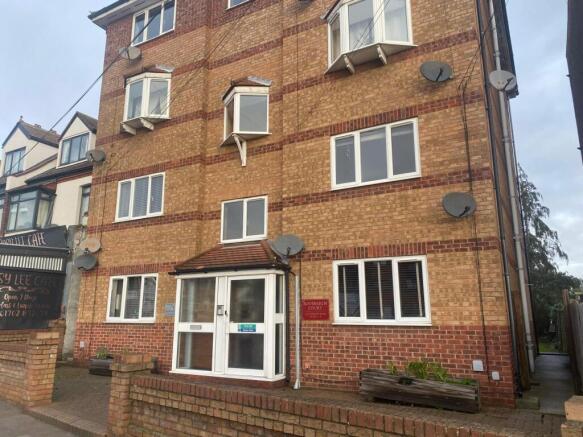 2 bedroom flat for rent