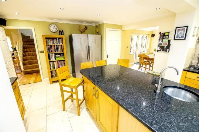Kitchen/Breakfast