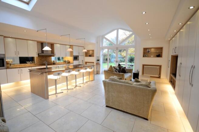 family dining kitche